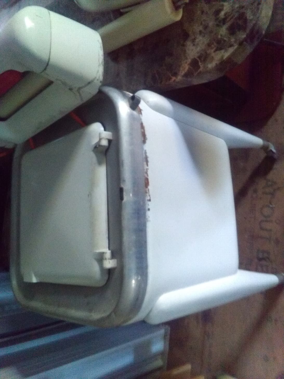 wash machine has a little rust works great $350 call or text… — picture 1